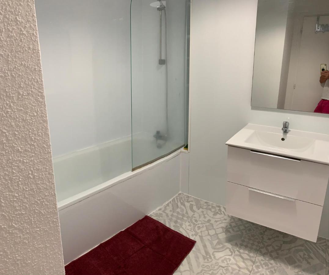 Appartement 2Eme Etage 42M2 Hyper Centre Ville / Parking Gratuit Riom Exteriér fotografie
