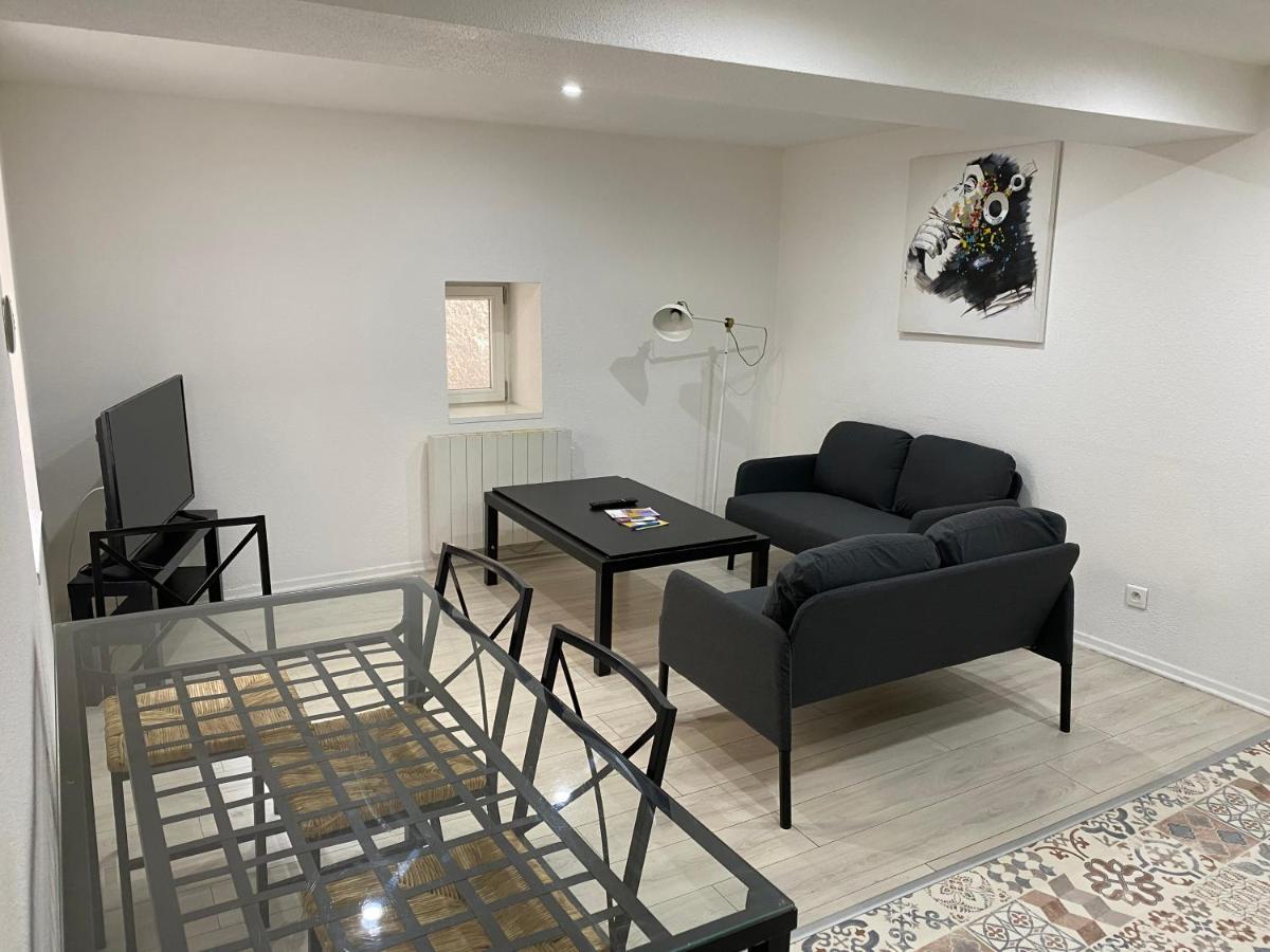 Appartement 2Eme Etage 42M2 Hyper Centre Ville / Parking Gratuit Riom Exteriér fotografie