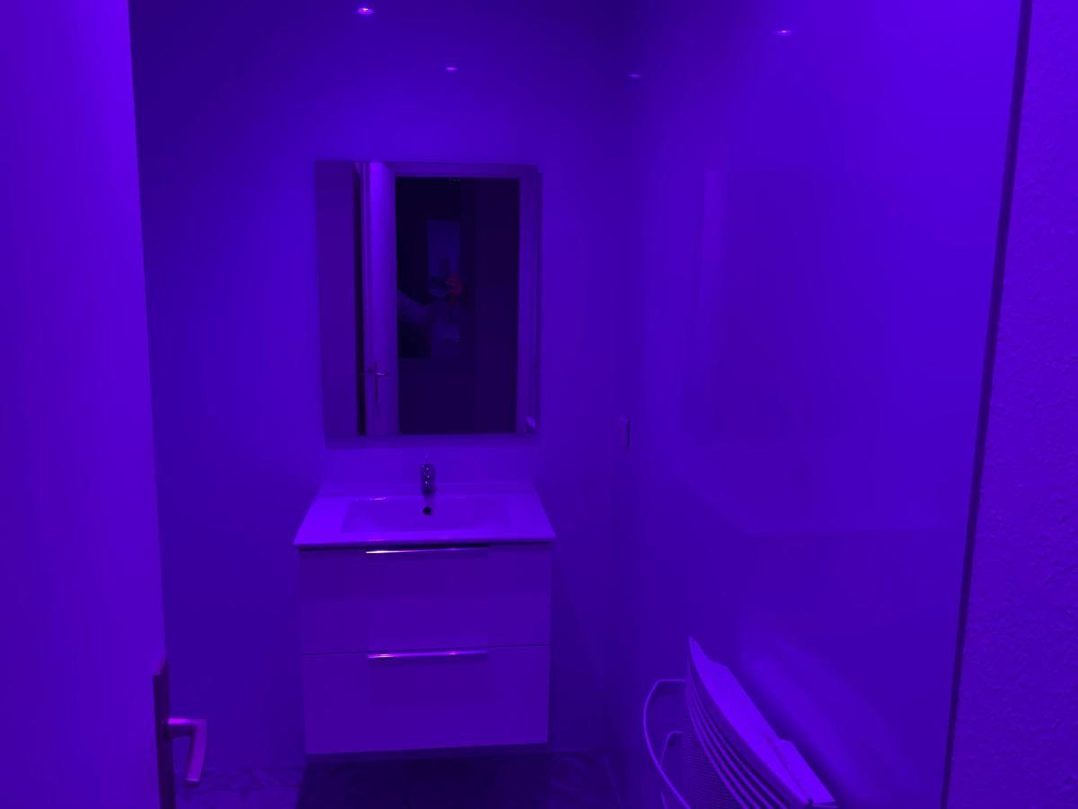 Appartement 2Eme Etage 42M2 Hyper Centre Ville / Parking Gratuit Riom Exteriér fotografie